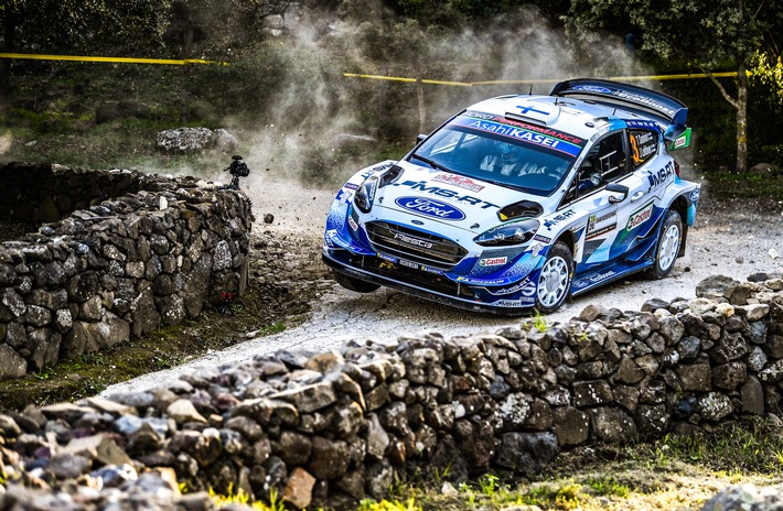 Rang fünf nach starkem Start für Ford Fiesta WRC-Team Teemu Suninen/Jarmo Lehtinen auf Sardinien