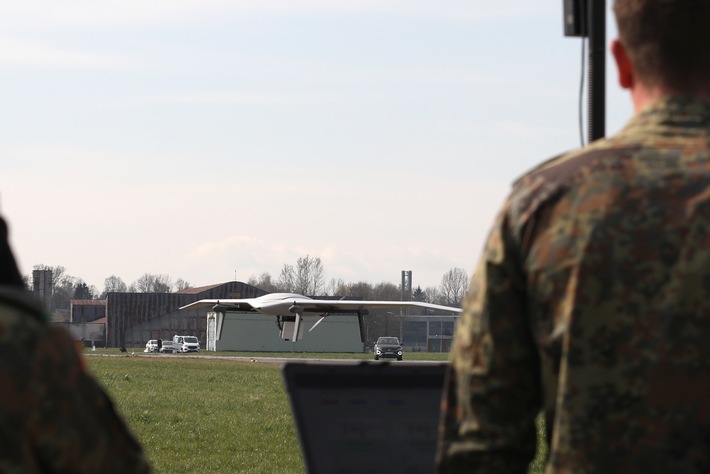 Der Einsatz eines Demonstrators wird ausgewertet. .jpg