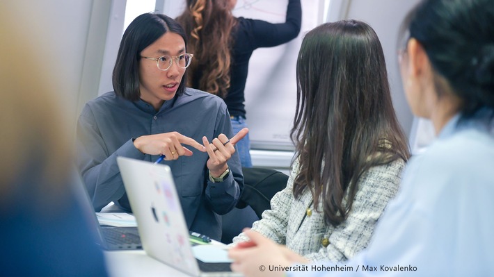 Fit fürs KI-Zeitalter: Verbundprojekt ABBA verankert KI-Kompetenz im Studium