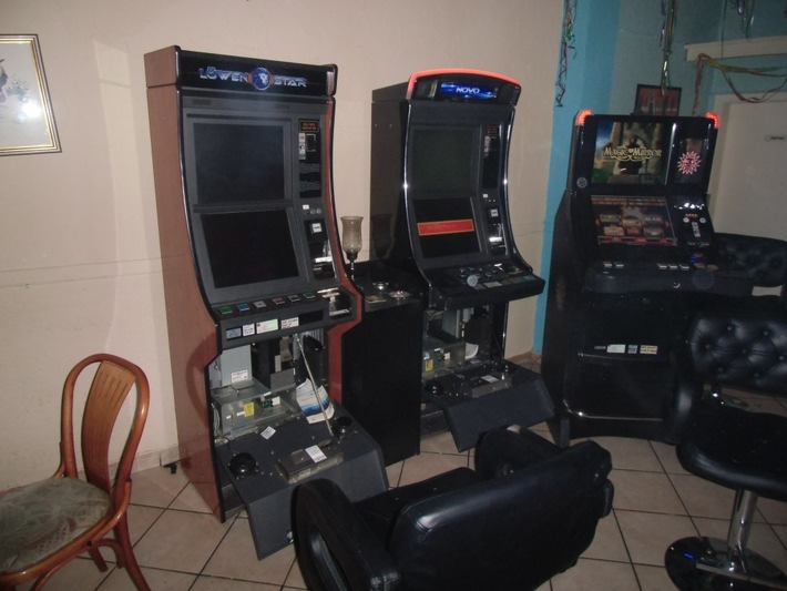 POL-PDWO: Spielautomaten aufgebrochen