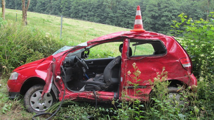 POL-HI: Tödlicher Verkehrsunfall zwischen Lamspringe und Glashütte