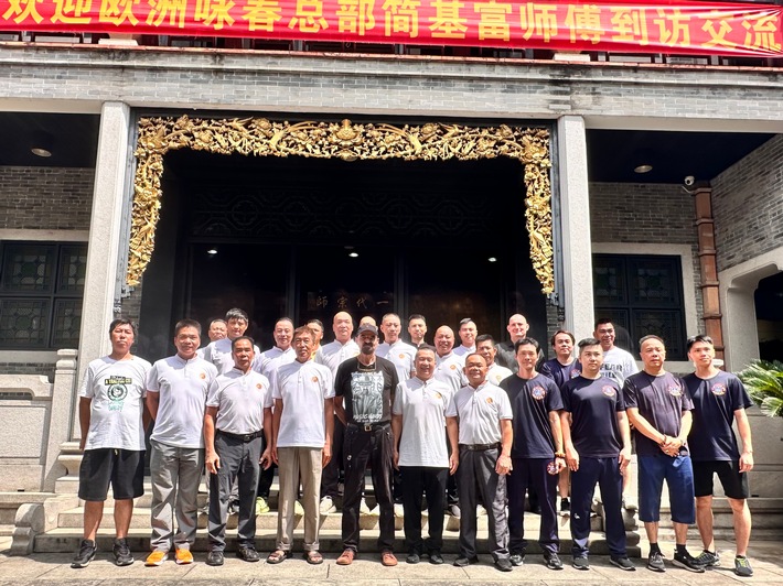 Großmeister Keith Kernspecht erhält in China als erster Europäer die höchste Anerkennung im WingChun KungFu