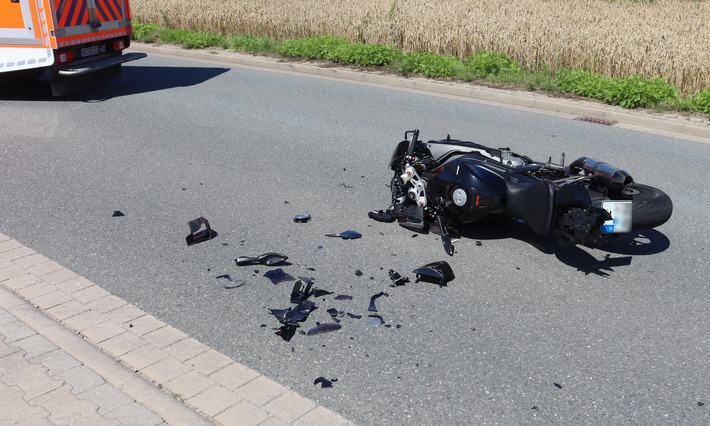 POL-HF: Sturz nach Zusammenstoß- Motorradfahrer bei Unfall verletzt