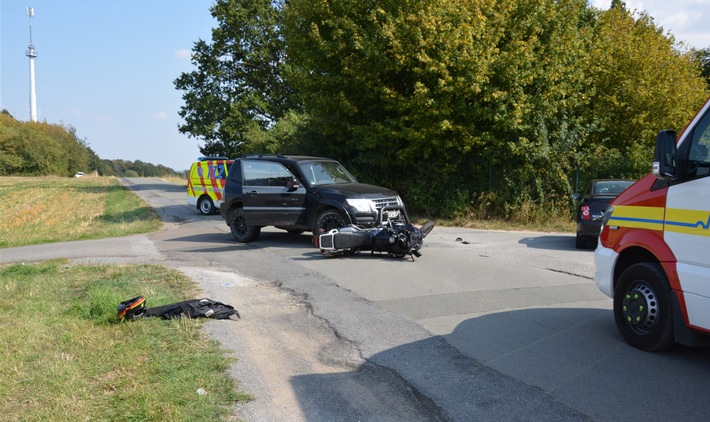 POL-HF: Verkehrsunfall mit Verletzten -
Auto kollidiert mit Motorrad