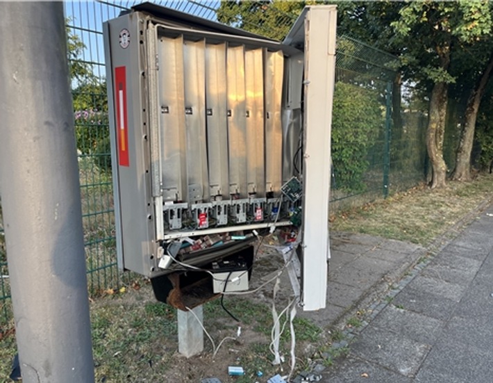 POL-ME: Zigarettenautomat gesprengt: Polizei ermittelt - 2507123
