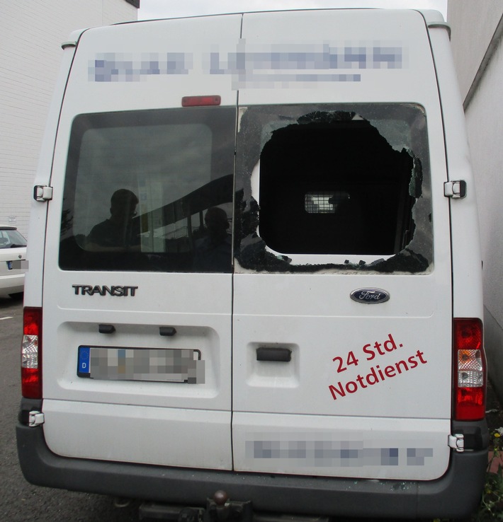 POL-RBK: Overath - Werkzeug aus Firmenfahrzeug gestohlen
