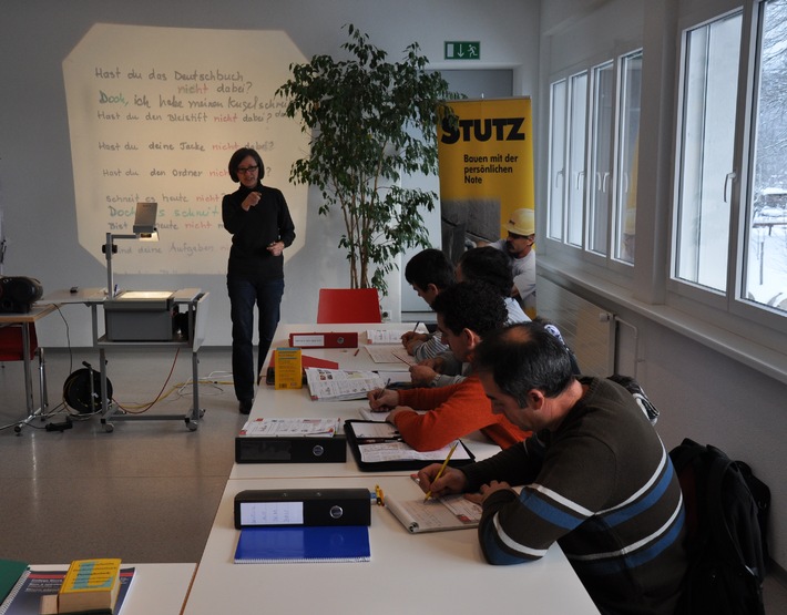 Société Suisse des Entrepreneurs: Les cours de langue sur le chantier sont un succès - Il est prévu de les étendre à d