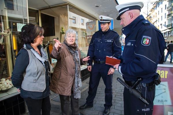 POL-REK: Handtasche geraubt/ Frechen