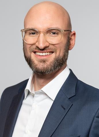 Automobilstudie zeigt: Geändertes Kundenverhalten zwingt Autohersteller zum Handeln