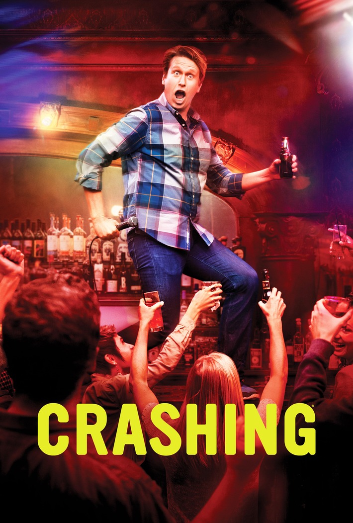 Und er zieht immer noch von Couch zu Couch: "Crashing" im Januar exklusiv bei Sky