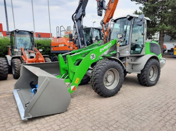 POL-H: Hannover-Vahrenheide: Unbekannter entwendet Radlader - Polizei bittet um Zeugenhinweise