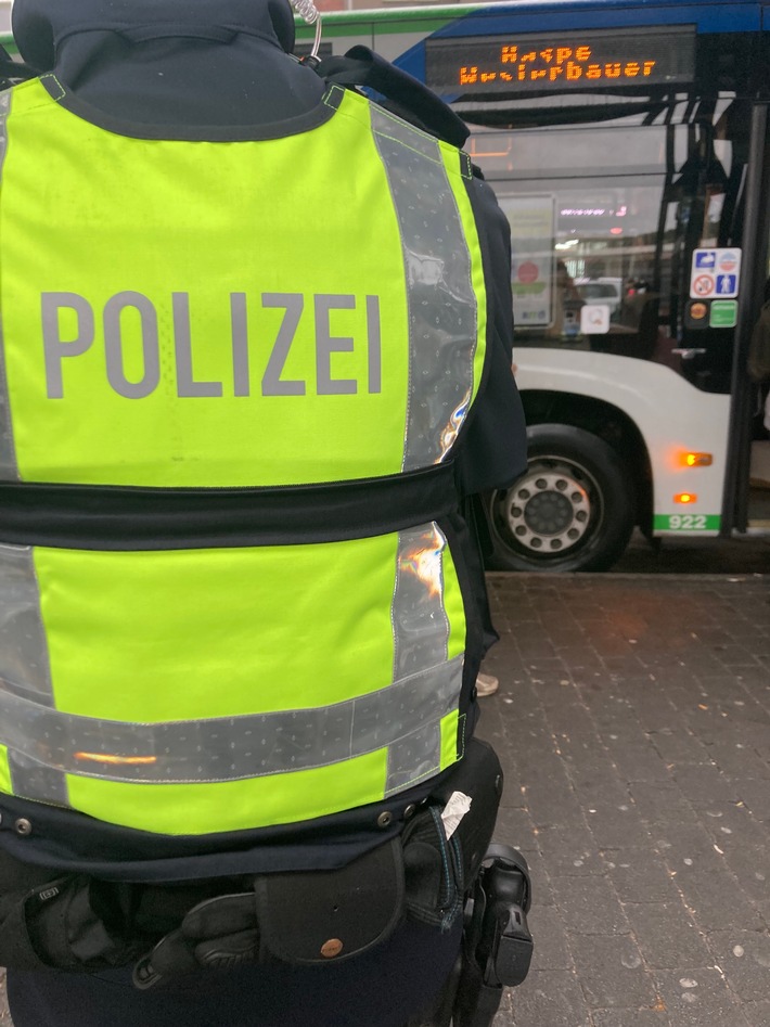 POL-HA: Uniformierte Polizisten begleiten erneut Busverkehr