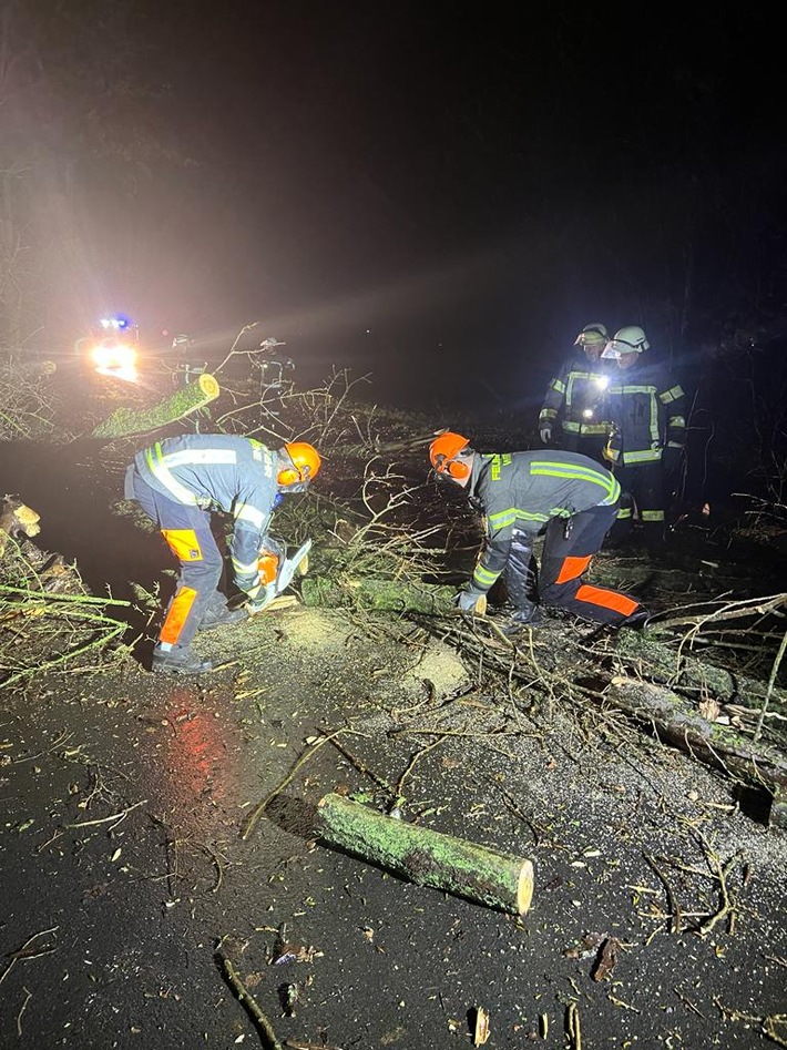 FW-WRN: Orkantief "Zoltan" sorgt für mehrere Einsätze der Freiwilligen Feuerwehr Werne