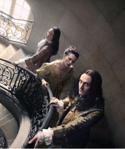 König Ludwig XIV. auf seinem Weg zum absoluten Herrscher: Staffel zwei der Historienserie "Versailles" ab 1. Mai bei Sky