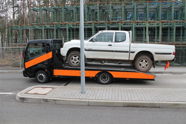 POL-PDKL: Auffälliger Fahrzeugtransport