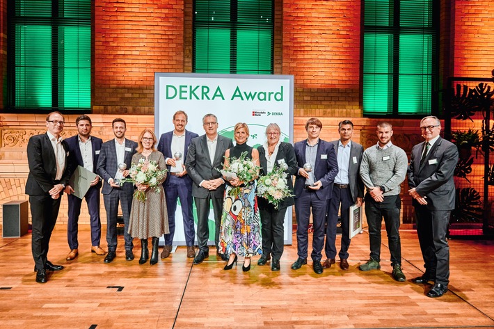 Startup gewinnt erstmals Sicherheitspreis von DEKRA / DEKRA Award 2019 in vier Kategorien verliehen
