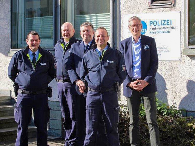 POL-GT: Polizeihauptkommissar Markus Benden in Schloß Holte-Stukenbrock begrüßt