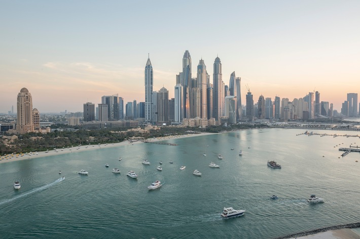 Christopher Elliott: Null Prozent Steuern - warum viele Unternehmer und Firmengründer nach Dubai auswandern