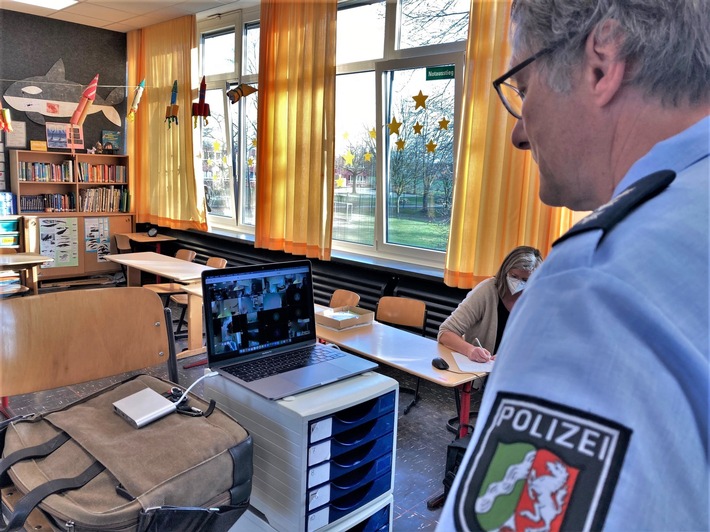POL-BOR: Kreis Borken - Verkehrssicherheitsberater setzen auf Elternarbeit via Videokonferenz
