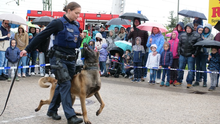 POL-PPWP: Mehr als 2.000 Besucher beim Tag der offenen Tür der Polizei