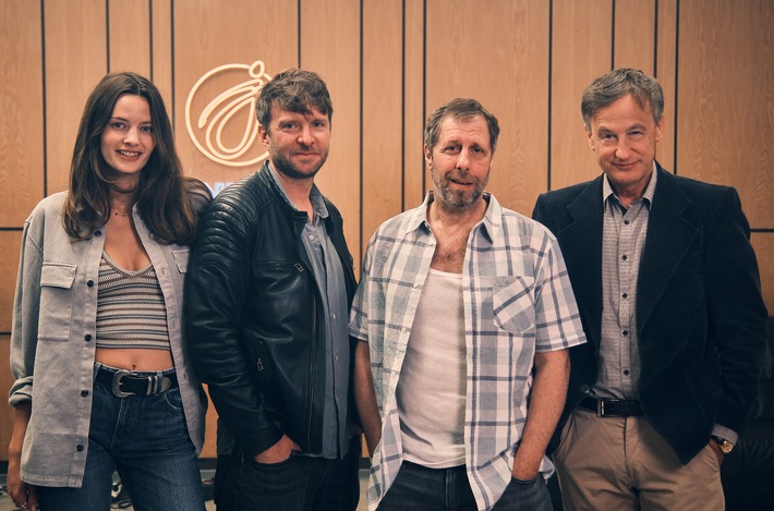 Drehstart für „Nordlichter“-Kinofilm „Superbuhei“ mit Oliver Korittke und Silke Bodenbender in Hannover – „Scorpions“-Sänger Klaus Meine als Gaststar