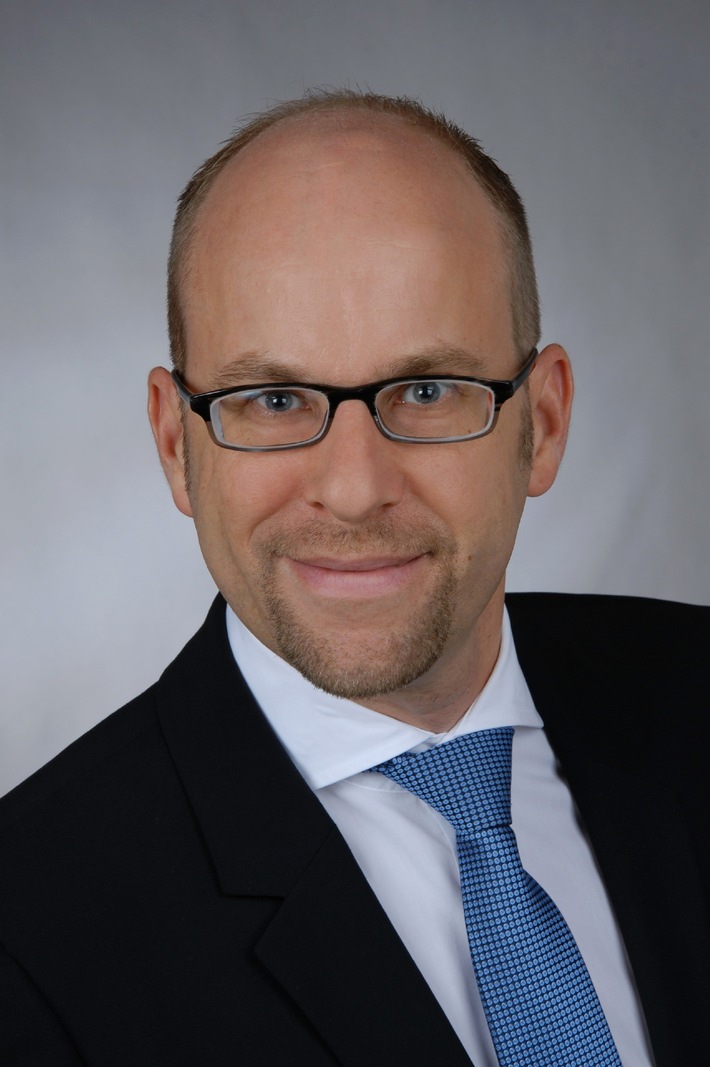 Dr. Martin Zsohar wird zum 1.1.2012 neues Vorstandsmitglied der MÜNCHENER VEREIN Versicherungsgruppe (mit Bild)