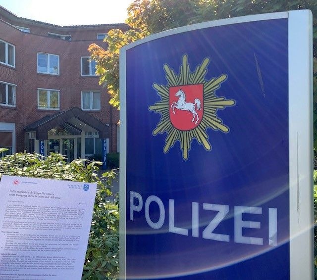 POL-STD: Informationen und Tipps für Eltern zum Umgang ihrer Kinder mit Alkohol - Polizei und Hansestadt Buxtehude geben jährlichen Elternbrief heraus