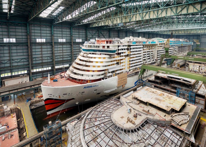 "ZDF.reportage" über Bau des ersten "grünen" Kreuzfahrtschiffes (FOTO)