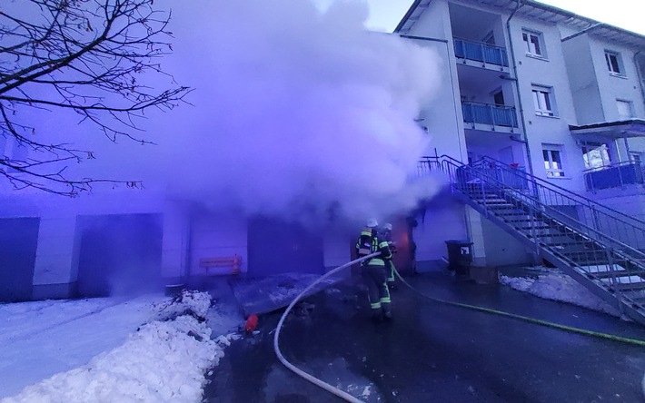 FW-EN: Einsatzreicher Samstag für die Feuerwehr Gevelsberg: Rettungseinsätze und Brandbekämpfung