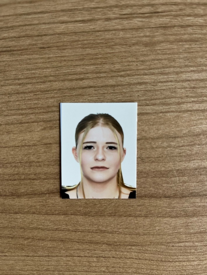 POL-VK: Öffentlichkeitsfahndung nach Vermisster Joan Katharina Ravior