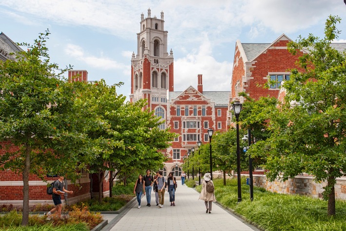 MCI schließt Wissenschaftskooperation mit Yale University