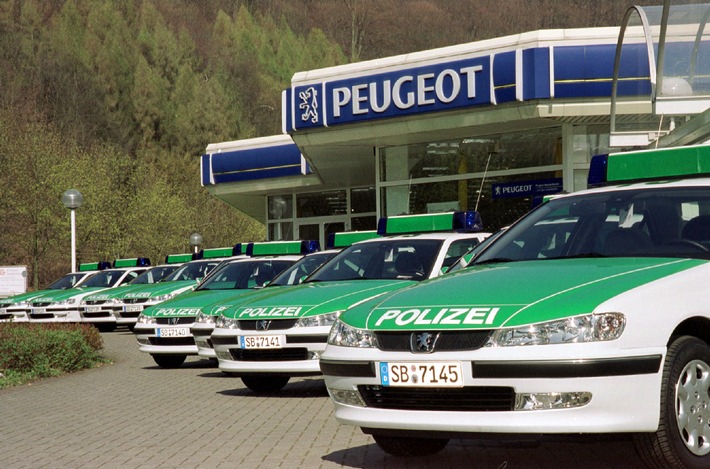 Löwen sorgen für Ordnung im Saarland / Peugeot rüstet die Polizei mit
33 neuen Einsatzfahrzeugen aus