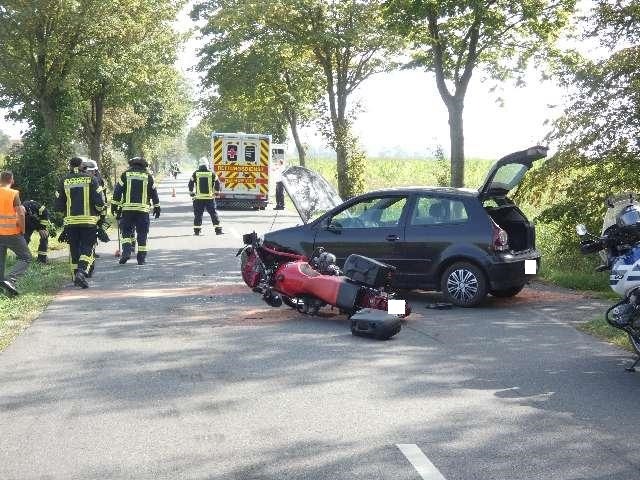 POL-CUX: Motorradfahrer bei Verkehrsunfall zwischen Sandstedt und Offenwarden schwer verletzt (Lichtbild in der Anlage)