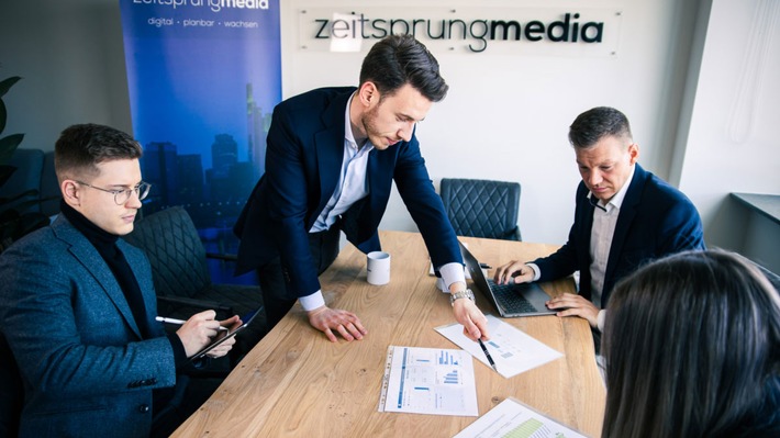 Jan Hartwich: Warum Steuerkanzleien bei der Zeitsprung Media GmbH Schlange stehen