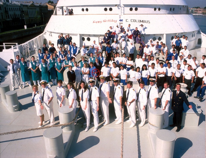 Happy Birthday, COLUMBUS / Seit fünf Jahren reist das beliebte Hapag-Lloyd Kreuzfahrtschiff um die Welt