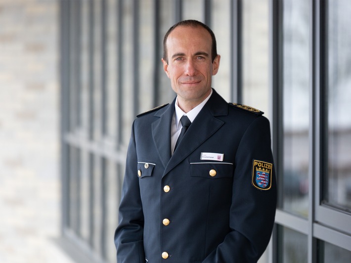 Mittelhessen: Polizeipräsident Krückemeier dankt Einsatzkräften und Bevölkerung nach Einsatzlage in Gießen