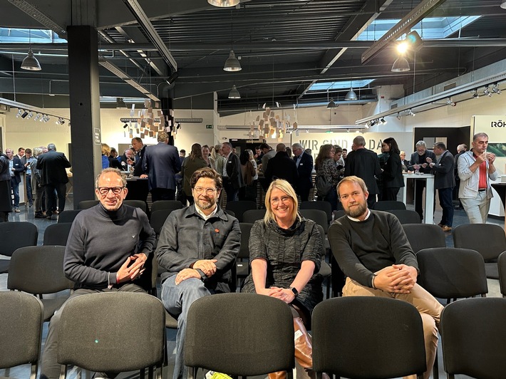 Pressemitteilung: „MÖBELVISIONEN" – die Zukunft der Interior-Branche hat im FURNITURE FUTURE FORUM begonnen!