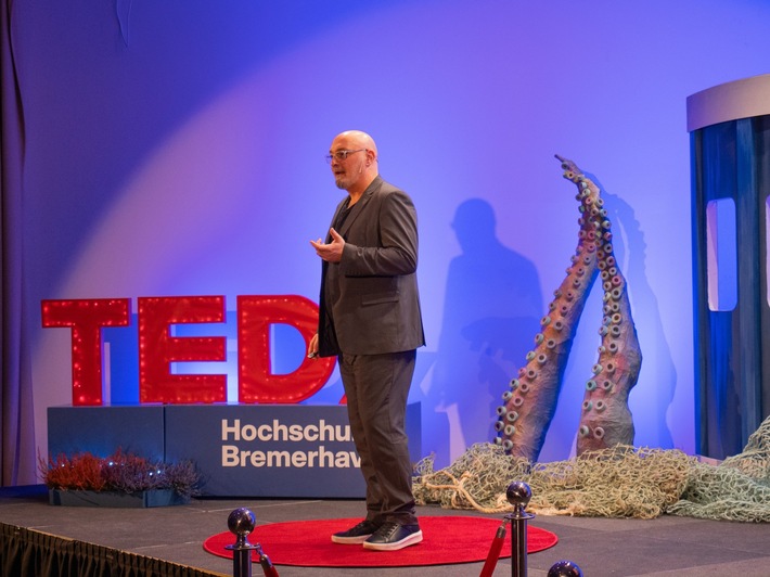 TED-Talk von Prof. Dr. Dr. h.c. Alexis Papathanassis als Editor’s Pick ausgezeichnet