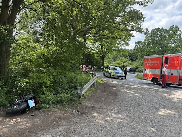 POL-HI: Verkehrsunfall mit alleinbeteiligter Motorradfahrerin