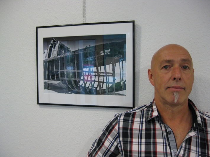 POL-FR: Fotoausstellung von Peter Ambros Schüssler beim Polizeiposten Grenzach-Wyhlen