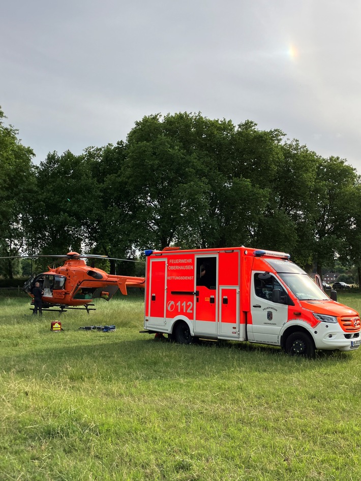 FW-OB: Rettungshubschrauber landet im Wohngebiet