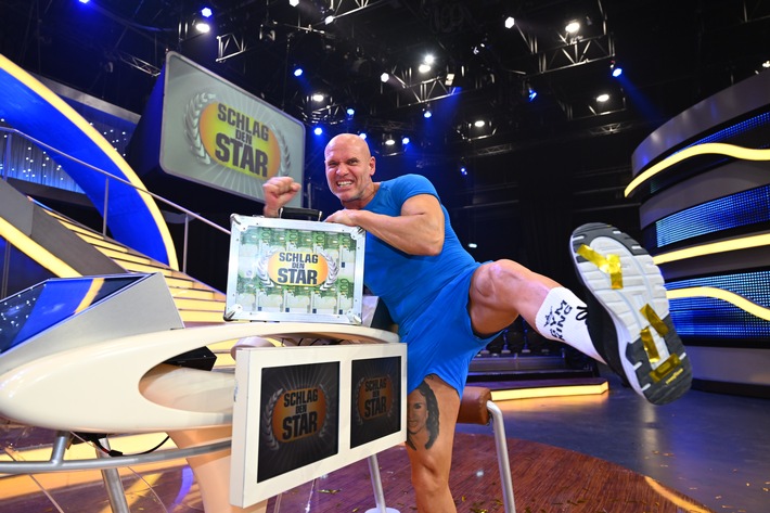 Pompöös und mit Kasalla! Thorsten Legat schlägt Harald Glööckler auf ProSieben / 4,57 Millionen Menschen schalten "Schlag den Star" am Samstagabend ein
