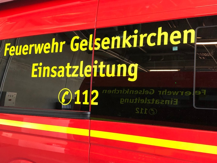 FW-GE: Jahreswechsel 2021/2022 - Feuerwehr Gelsenkirchen zieht erneut eine positive Silvesterbilanz