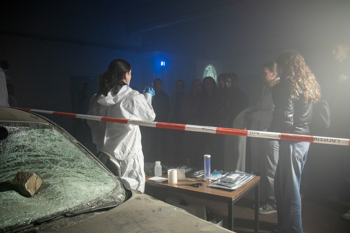 POL-PPTR: Von Drogendelikten bis Täterfestnahme: 2. Landesweite "Crime-Night" begeistert Besucherinnen und Besucher