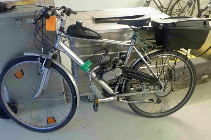 POL-KN: Zum Motorfahrzeug umgebautes Fahrrad