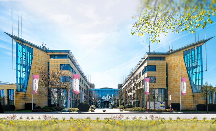 cosnova_Headquarter_Germany_company_building.jpg