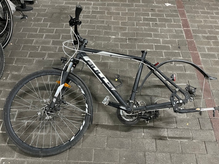POL-MA: Mannheim: Fahrraddieb auf frischer Tat festgenommen - Geschädigtenaufruf