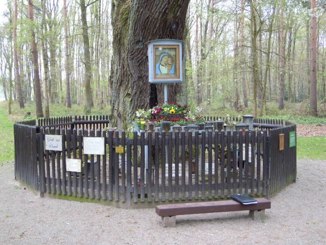 POL-DN: Denkmal "Decke Boom" wiederholt beschädigt - Polizei bittet um Hinweise