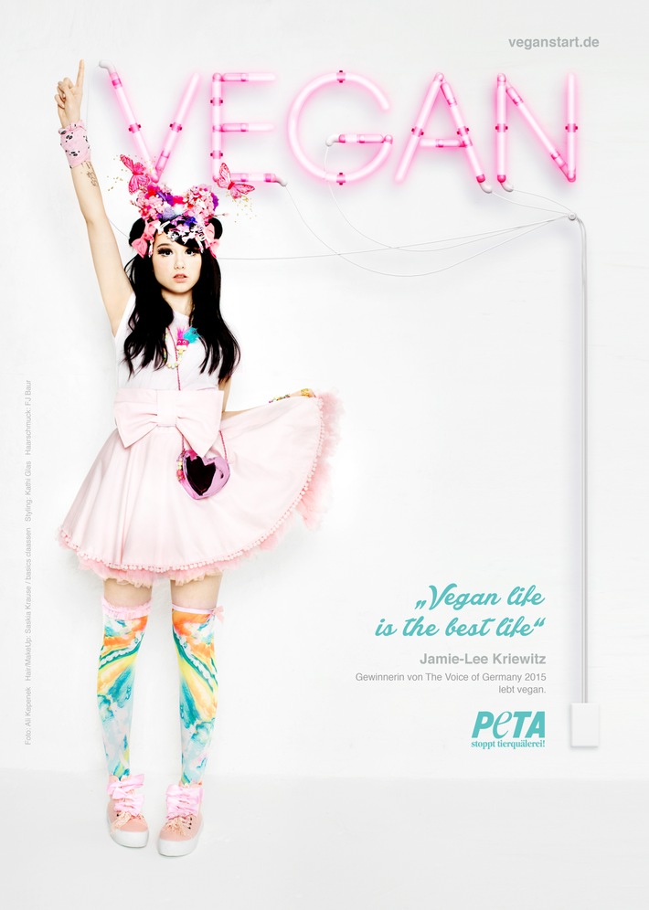 Neues PETA-Motiv: The Voice of Germany-Gewinnerin Jamie-Lee Kriewitz - &quot;Vegan life is the best life&quot; / Sängerin und &quot;Manga-Mädchen&quot; lebt seit knapp 3 Jahren tierleidfrei