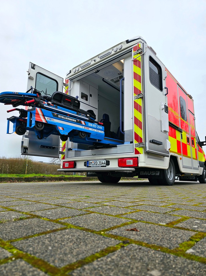 FW Bergheim: Feuerwehr Bergheim stellt acht neue Rettungswagen in den Dienst Alle Standorte mit baugleichen Fahrzeugen ausgestattet